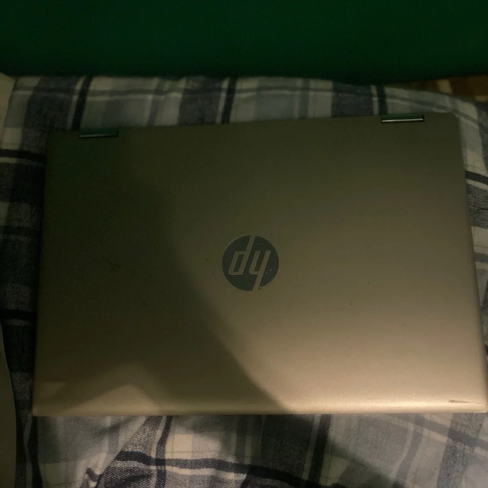 Ho laptop intel i5 cpu 1035x gpu great for school work and gaming this